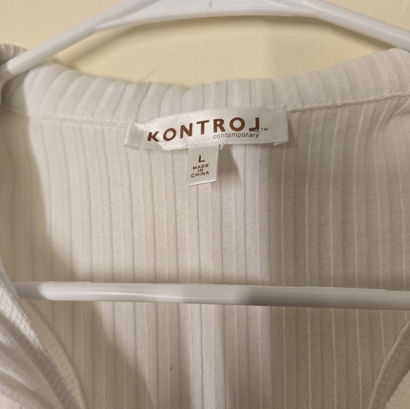 White Asymmetrical Ribbed Polo Tank Top - Picture 2 of 3